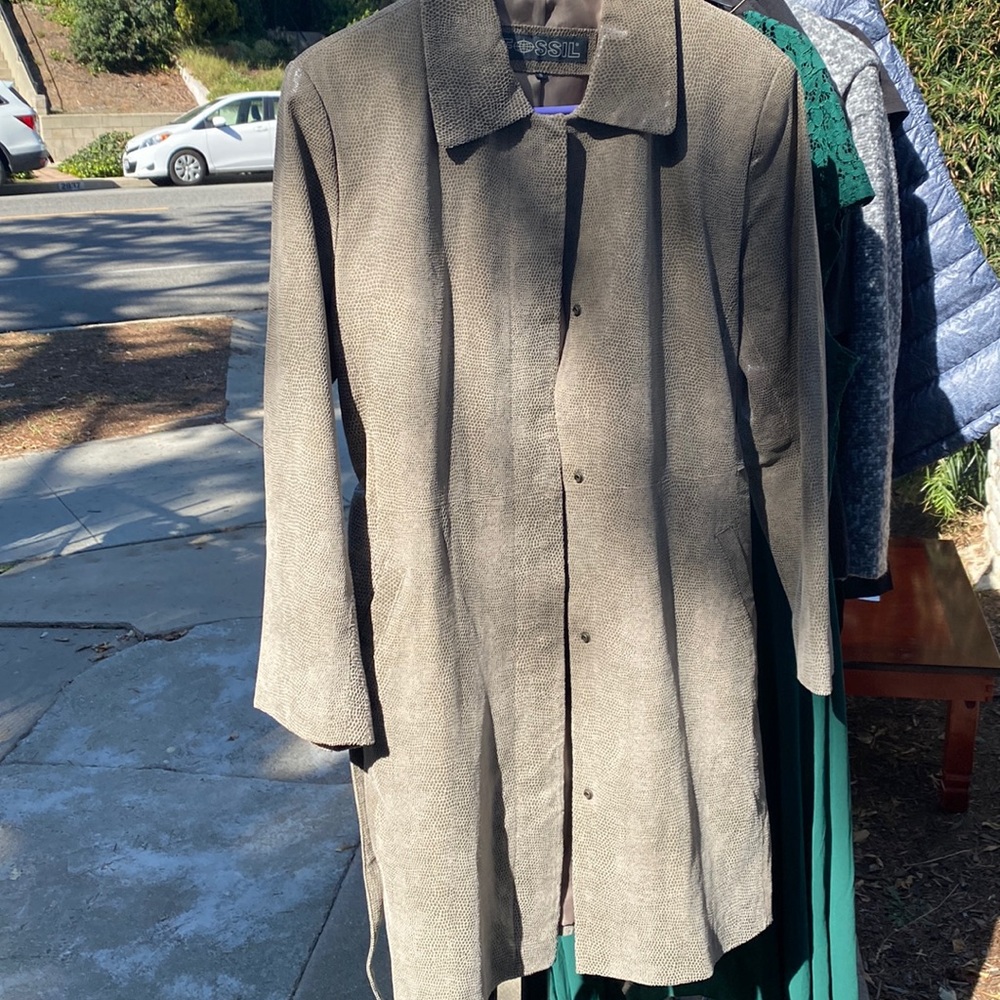 Fossil coat